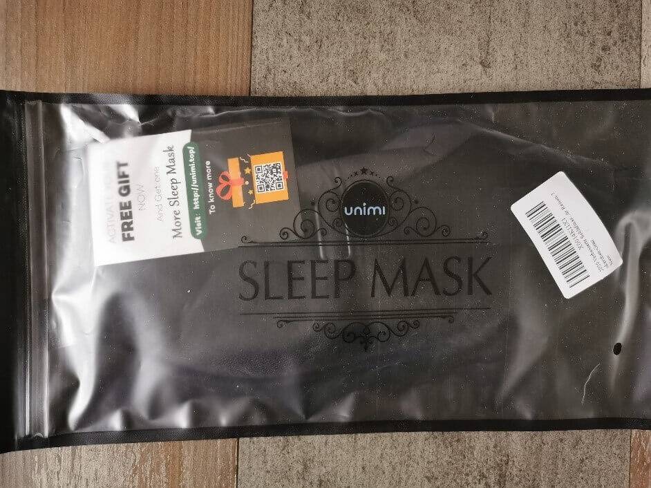Die Schlafmaske von Unimi wird in einer Schutzverpackung geliefert