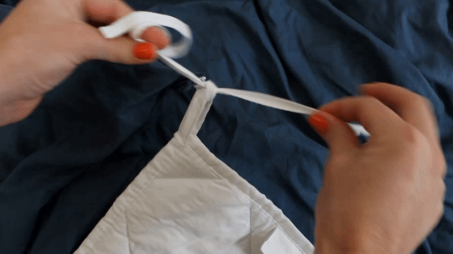 Blanky Confort com atilhos para prender capa