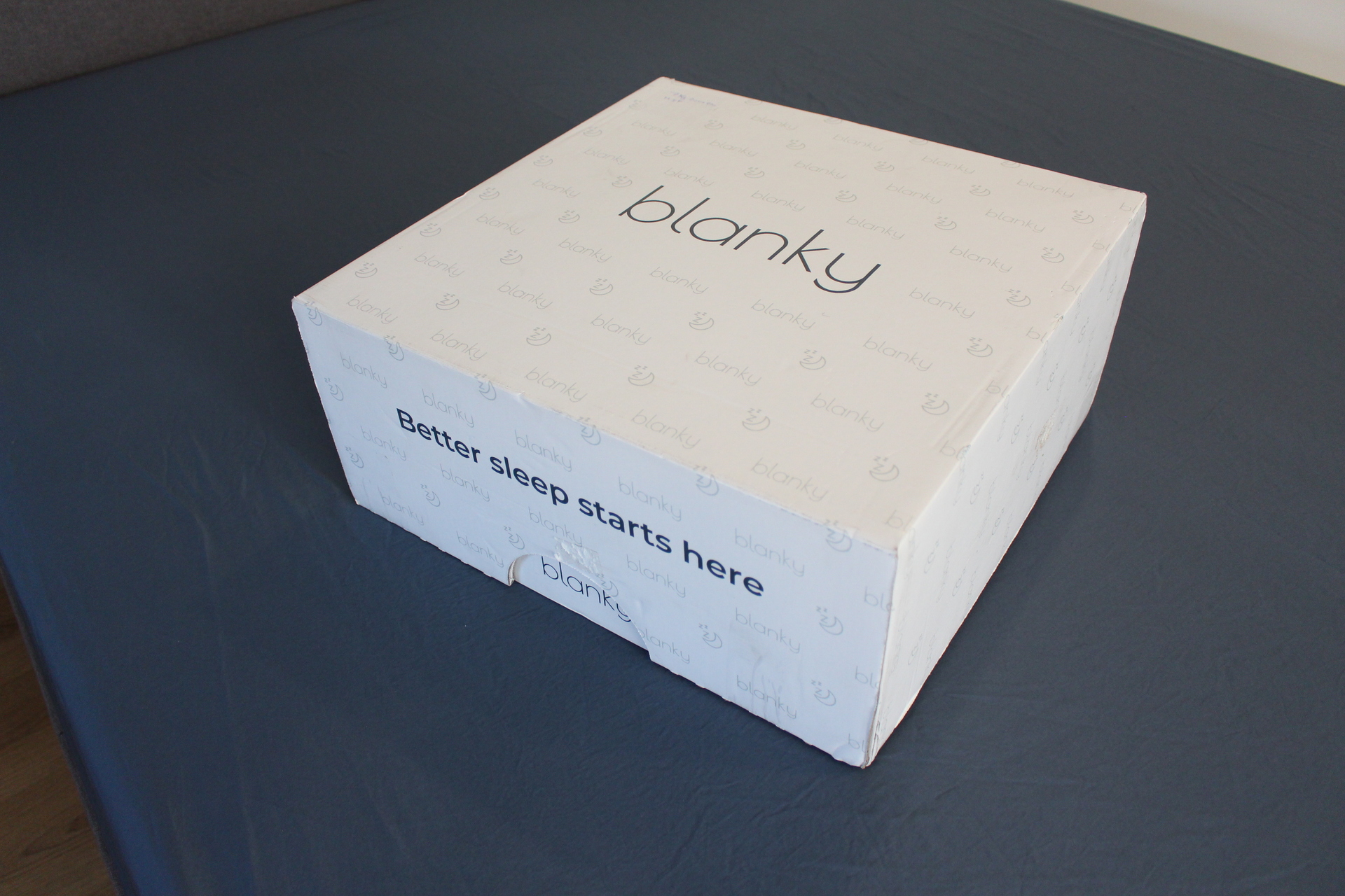 Caixa fechada blanky conforto